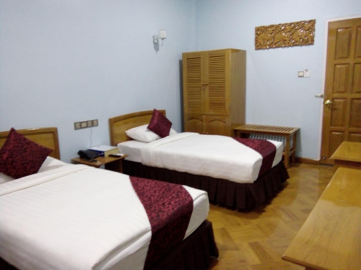 Hotel Juno Pakokku Extérieur photo