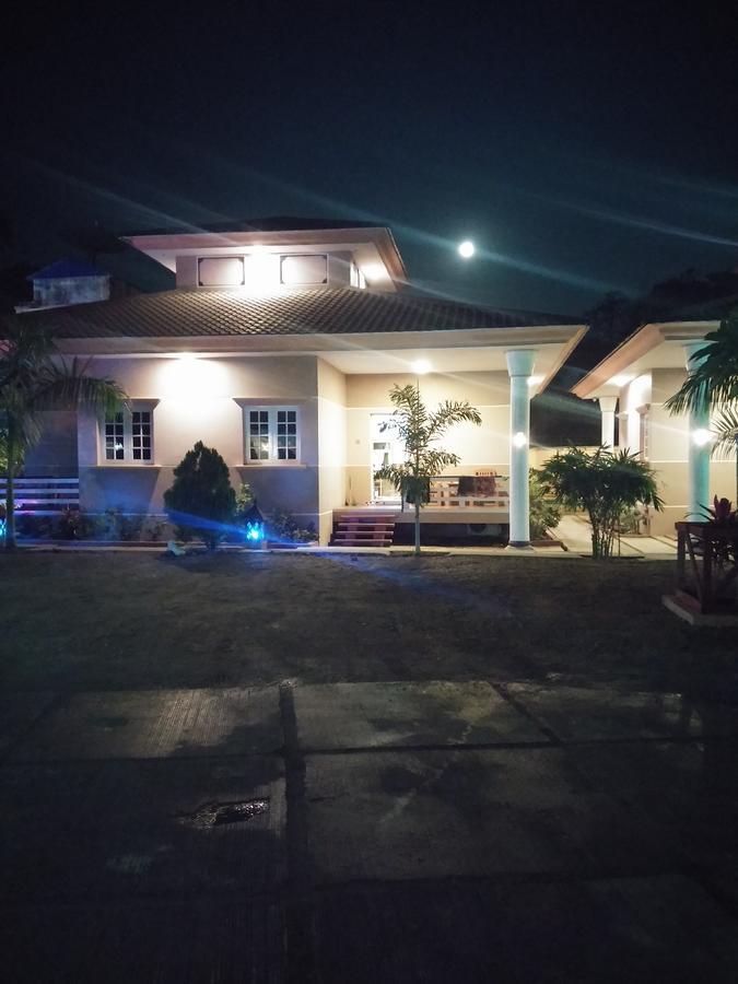 Hotel Juno Pakokku Extérieur photo