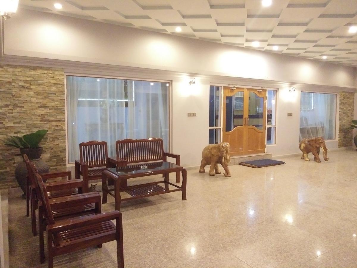 Hotel Juno Pakokku Extérieur photo